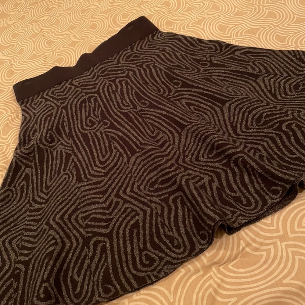 Alfani skirt, black/gray pattern, cotton blend, elastic waist, full skirt, M